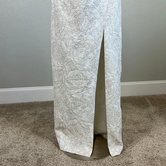 Adrianna Papell White Metallic Jacquard Sleeveless Column Gown Size 6 Dress - Picture 8 of 13